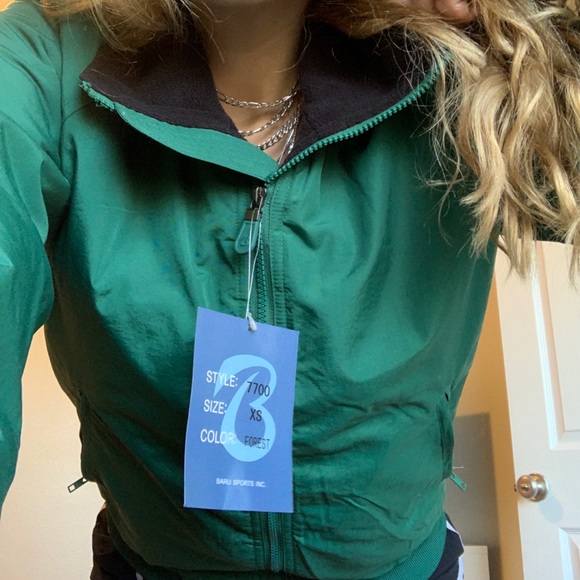 Brand New Forest Green jacket perfect for fall - Picture 2 of 4